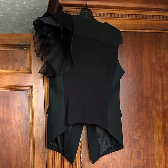 BCBGMAXAZRIA Alexandria Vest Puff One Shoulder Black Size Small - Picture 14 of 16